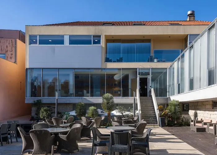 Da Praca * Santa Maria da Feira