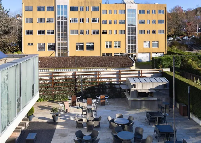 Da Praca Santa Maria da Feira