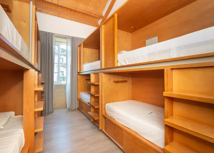 Hostel Da Praca Santa Maria da Feira